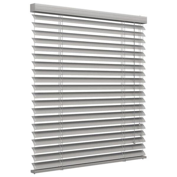 Skreddersydd aluminiumpersienne med 50 mm lameller, tilgjengelig i ulike farger og overflater for presis lyskontroll og elegant innvendig solskjerming.